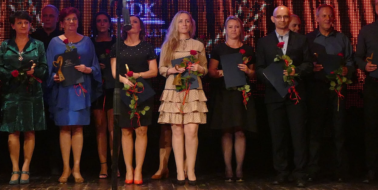 Monika Janina Chmielewska - w środku, podczas 60-lecia PDK. Fot. Krzysztof Szyszkowski