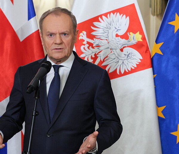 Tusk: Ukraina wymaga stałego wsparcia - 240210