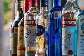 Piwo i wódka znikną ze stacji paliw? Ten pomysł znów jest na stole-240980