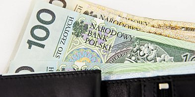 Rządowy projekt dotyczący minimalnego wynagrodzenia 4806 zł brutto-241258