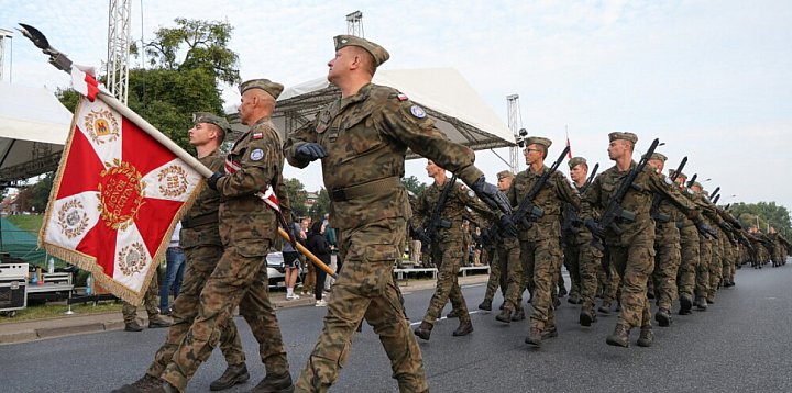 Szef MON i szef Sztabu Generalnego zapraszają-241271