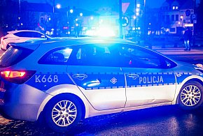 Odpowie za kilka przestępstw, w tym za zniszczenie radiowozu-241686