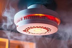 Rewolucja w przepisach pożarowych. Nowe obowiązki dla właścicieli domów i firm-241852