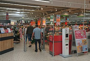 Pracownicy popularnej sieci mają dość. W południe zatrzymają pracę-242159