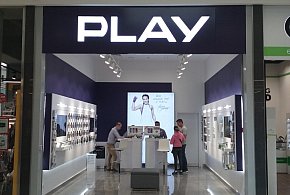 Potężna kara dla Play. Sieć ma zwrócić klientom pobrane środki-242166