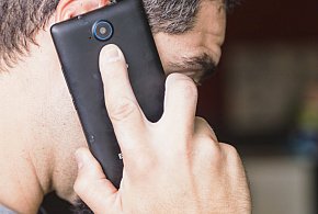 52-letni mieszkaniec Pisza wykonał kilkadziesiąt połączeń na numer alarmowy