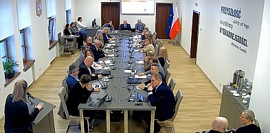 27. sesja Rady Miejskiej w Piszu. Gorący spór o miliony na PDK