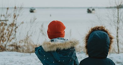 KRUCHY TEMAT – Mazurska Służba Ratownicza uczy bezpieczeństwa na lodzie