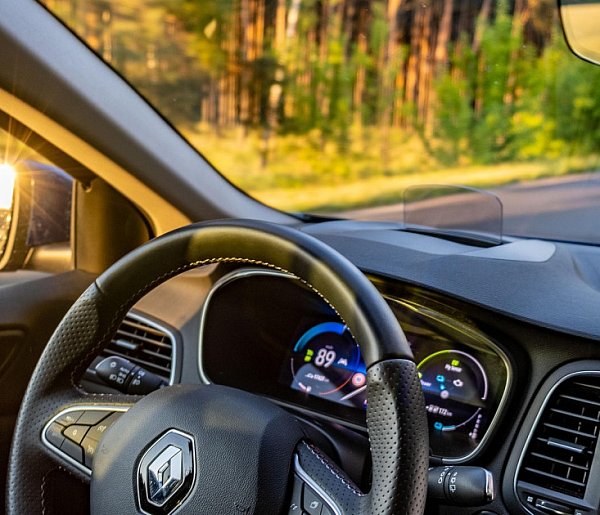 Masz to auto w garażu? Producent natychmiast wzywa na kontrolę!-241578