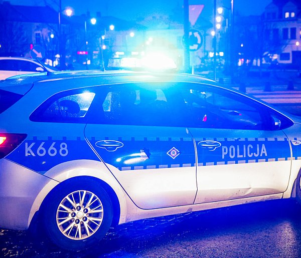 Odpowie za kilka przestępstw, w tym za zniszczenie radiowozu-241686
