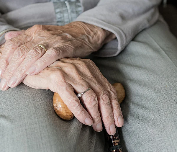 Te osoby dostaną dwie emerytury w grudniu. ZUS przesuwa przelewy-242035