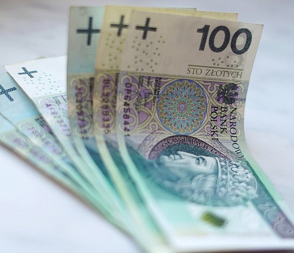 Zmiany w wypłatach 800 plus. Grudzień przyniesie niespodziankę-242106