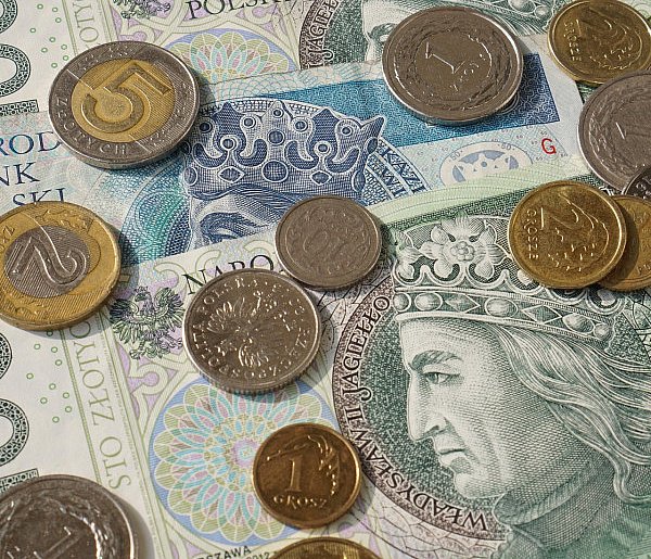 Rząd zmienia zasady wypłat wynagrodzeń. Firmy czeka nowy obowiązek-242171