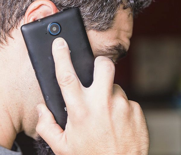 52-letni mieszkaniec Pisza wykonał kilkadziesiąt połączeń na numer alarmowy