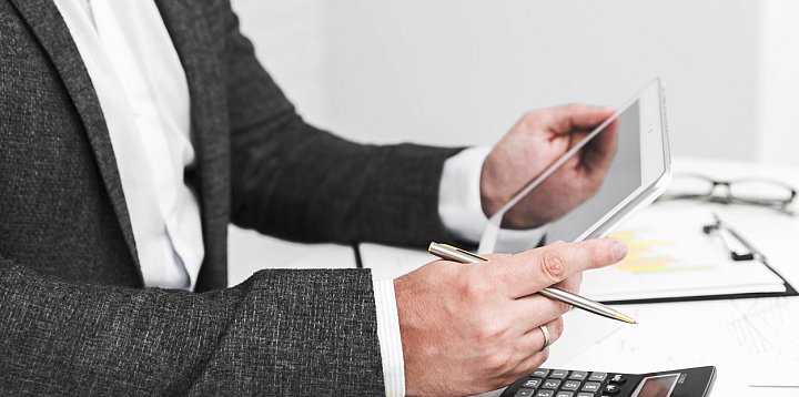 GUS: wysokie koszty pracy główną barierą dla firm