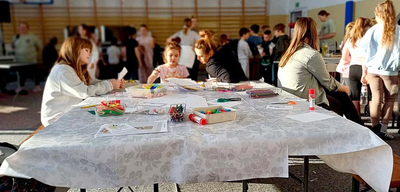 Feryjna zabawa w pełni! Za nami pierwszy dzień feryjnego Pikniku