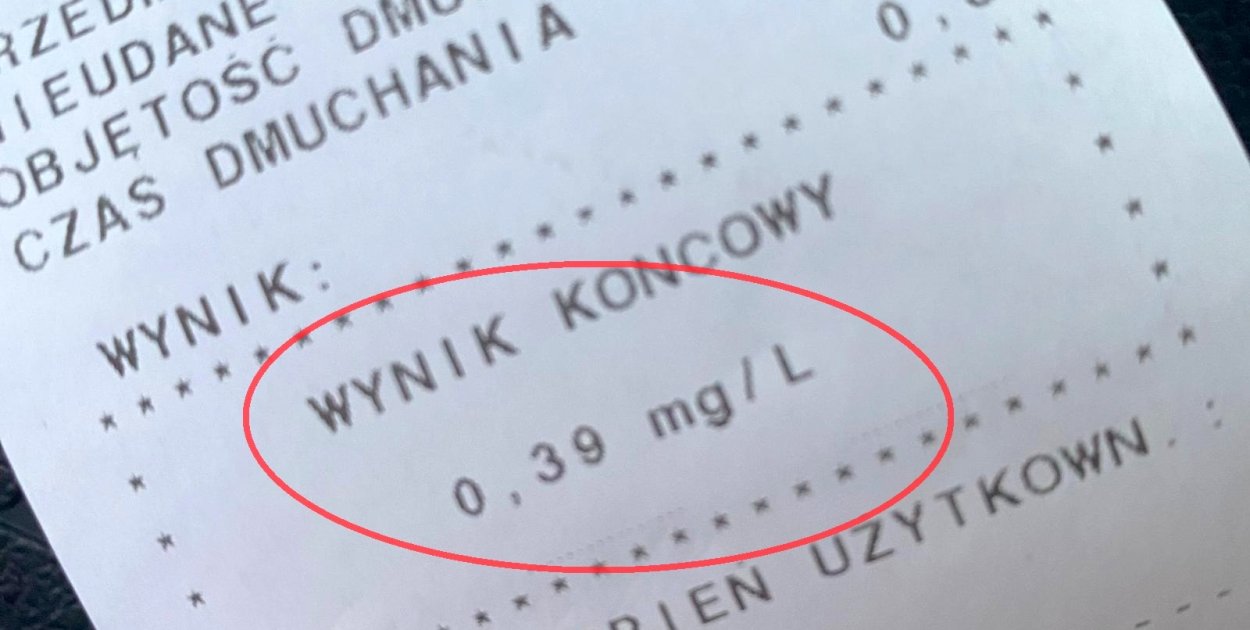 Piją i wsiadają za kierownicę. Mimo złych warunkach na drodze.