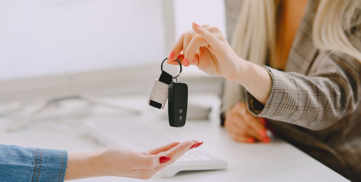 Jakie auto dostawcze wybrać do przeprowadzki? Praktyczny poradnik