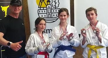 8 medali dla młodych piskich taekwondzistów