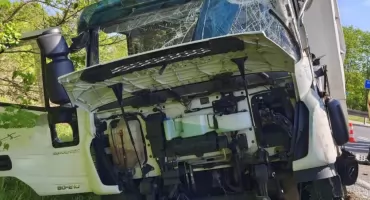 WYPADEK NA TRASIE PISZ-ORZYSZ! Zderzyły się dwie ciężarówki, jedna osoba w szpitalu