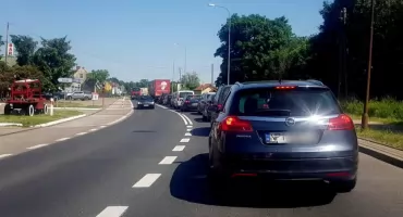 Budowa obwodnicy Pisza znowu się opóźni. Odwołania trzech firm paraliżują kluczową inwestycję w Piszu
